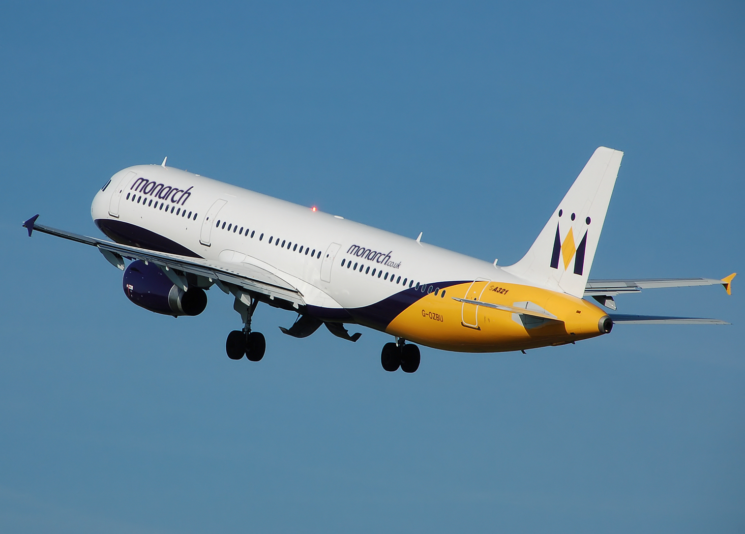 monarch_a321-200_g-ozbu_takeoff_from_manchester_arp